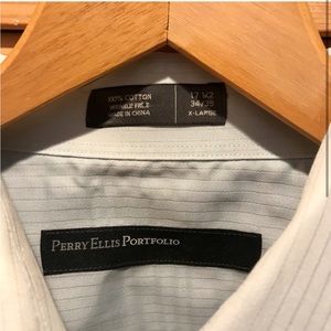 New Perry Ellis light blue button down